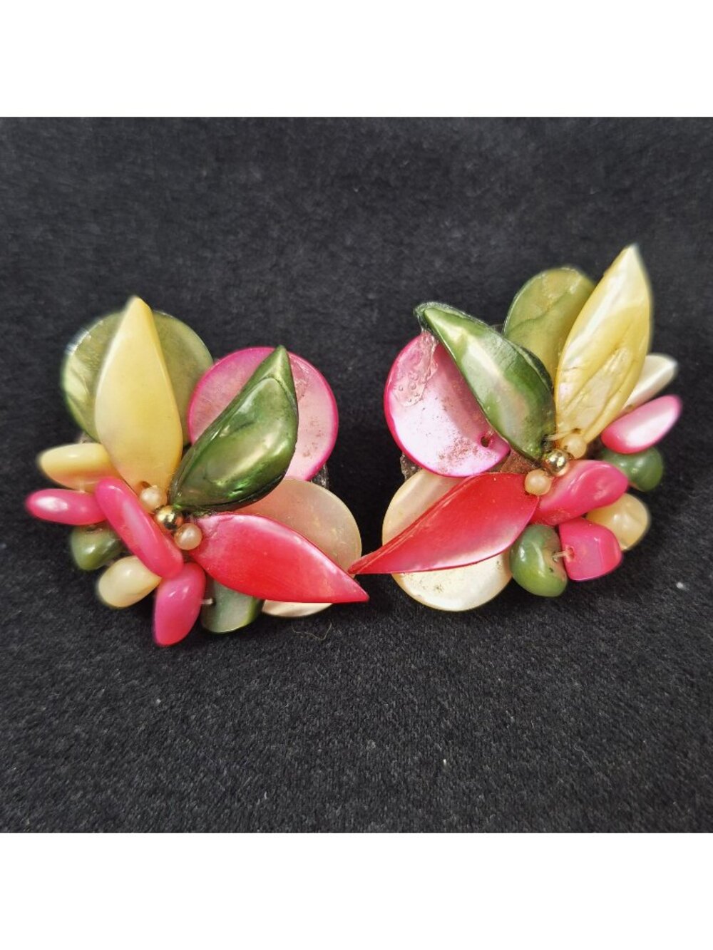 Vtg Multicolor Shell & Resin Clip-On Earrings Floral Gold-Tone Back MCM Jewelry